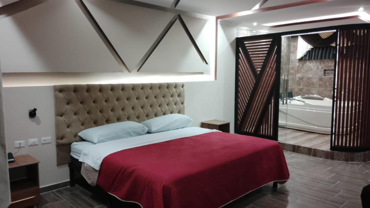 Hostal Boston 2 Quito Zewnętrze zdjęcie